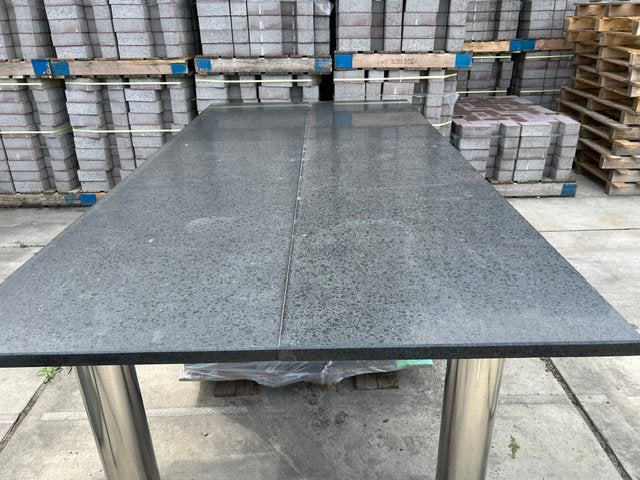 Natuurstenen tuintafel, Ophalen, Gebruikt