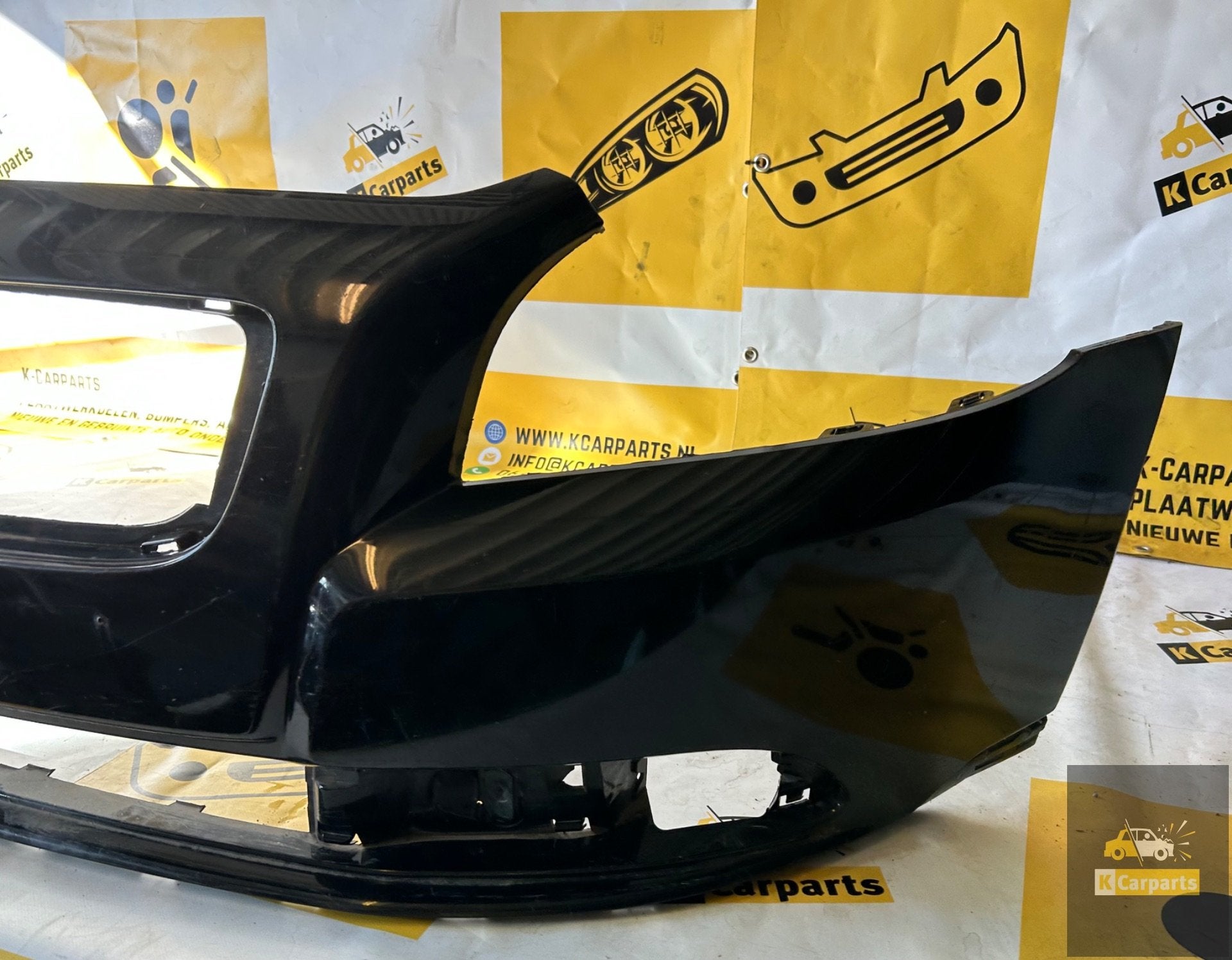 Voorbumper Volvo V50 R Design Bumper 30744976, Info@fabrikant.eu, Ophalen of Verzenden, Volvo, Bumper