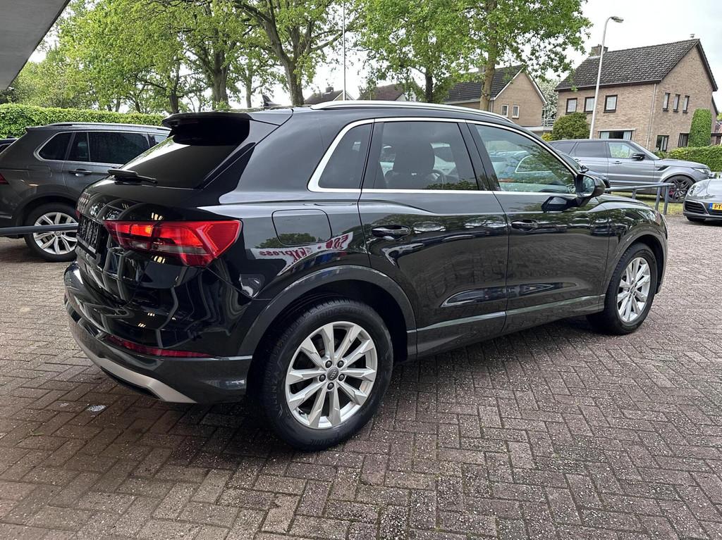 Audi Q3 35 TFSI Advanced Led, Climat, Carplay, Camera, LM.., Auto's, Audi, 4 cilinders, 150 pk, Zwart, Bedrijf