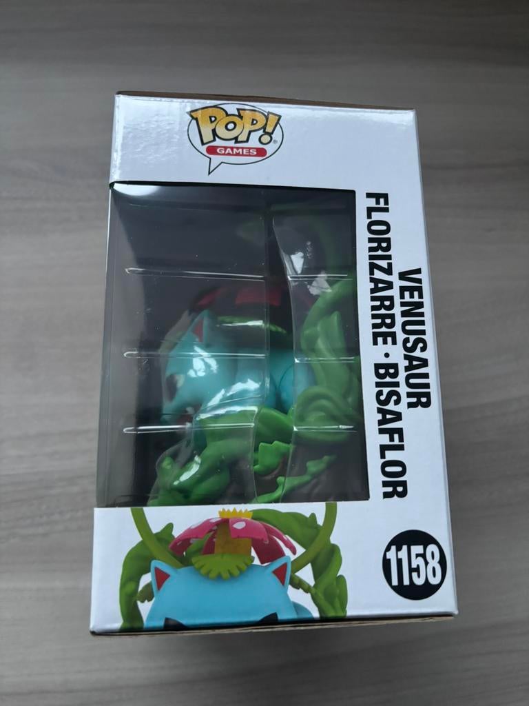 Funko Pop! Games Venusaur #1158 Deluxe Collection Display, Funko Europe, Ophalen of Verzenden, Zo goed als nieuw, 4th floor, 1 Queen Caroline St, London W6 9YN, Verenigd Koninkrijk