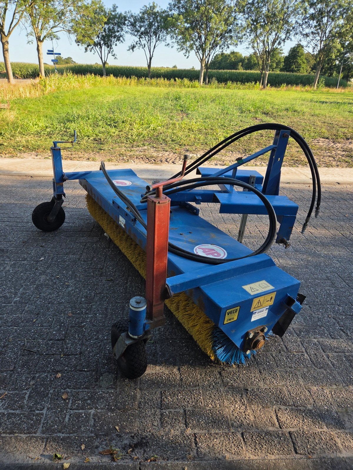 AP veegmachine 230cm hydrolisch aangedreven, Ophalen, Akkerbouw, Oogstmachine