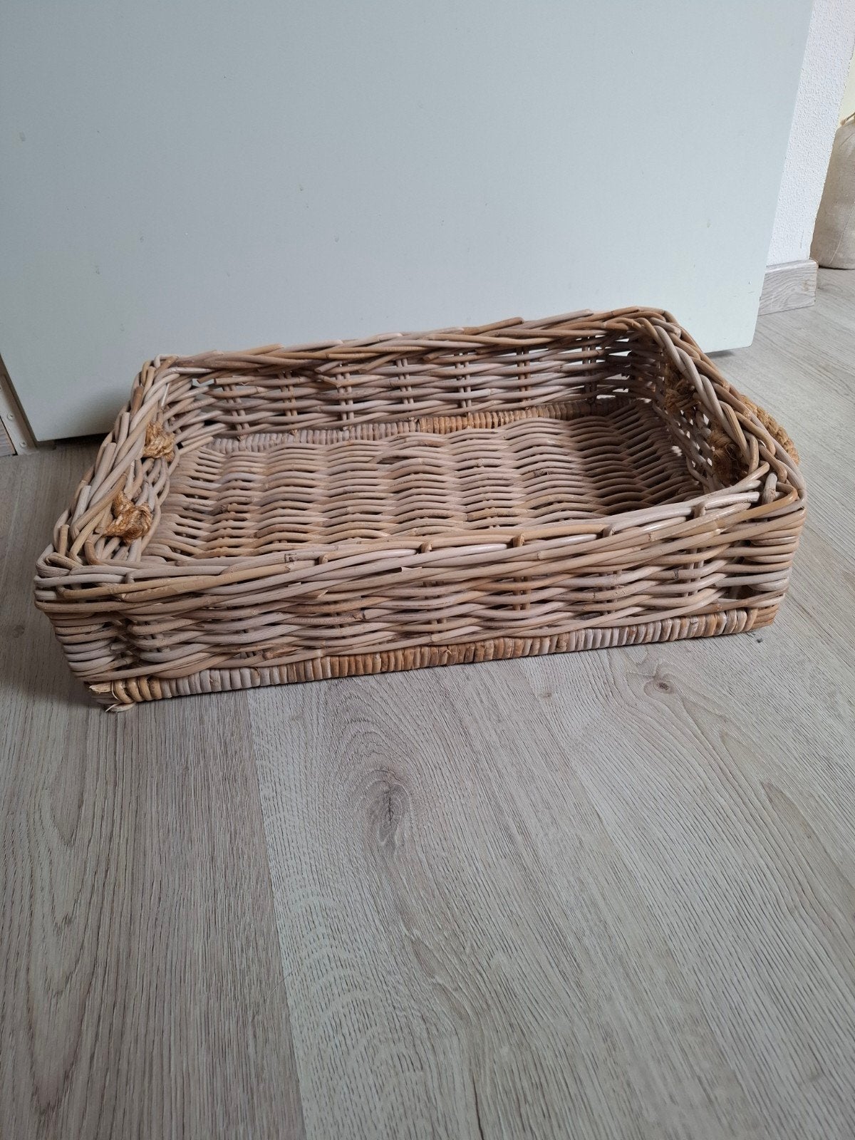 Rieten mand, Huis en Inrichting, Woonaccessoires | Dienbladen, Ophalen, Rechthoekig, Overige materialen