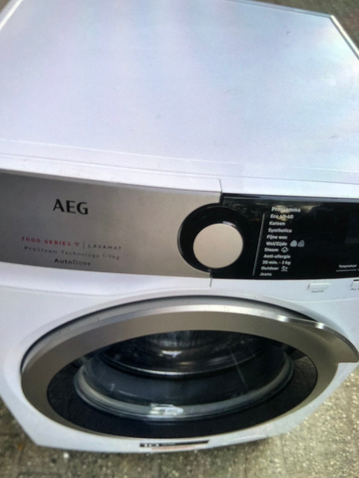 AEG 9,0 kg wasmachine, Ophalen, 1200 tot 1600 toeren, Gebruikt, Minder dan 85 cm