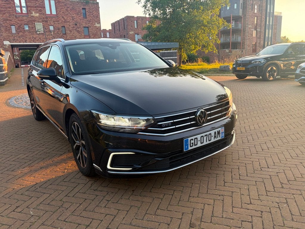 Volkswagen Passat Variant 1.4 TSI PHEV GTE Business SOH 98%!, Auto's, Stof, Gebruikt, Zwart, Zwart