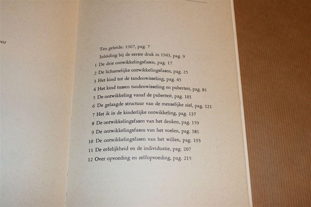 Ontwikkelingsfasen Kind — Hét Antroposofisch Standaardwerk, Ophalen of Verzenden, Gelezen, Overige onderwerpen, Achtergrond en Informatie