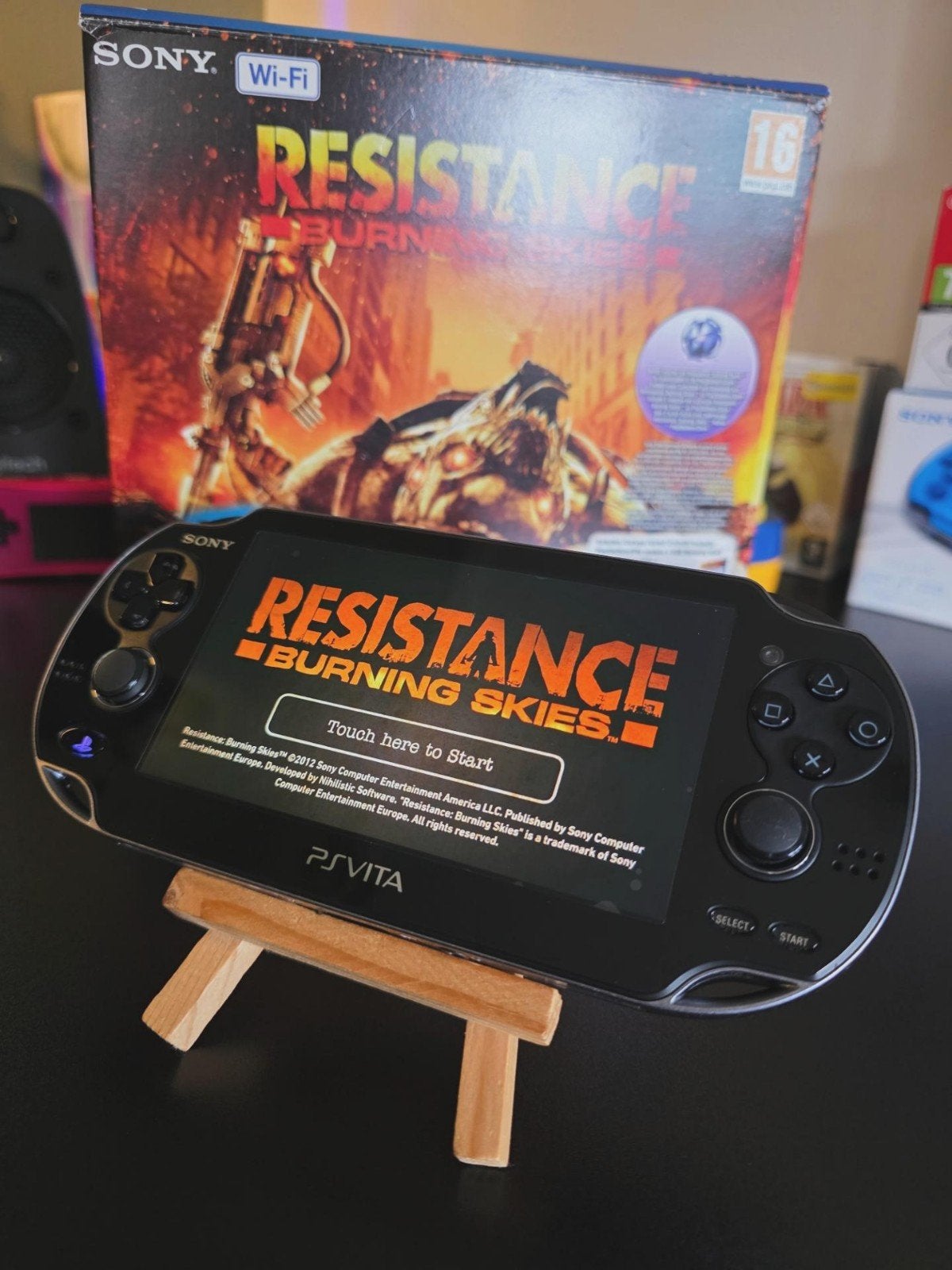 Sony Ps Vita Oled 1004 CIB, Spelcomputers en Games, Ophalen of Verzenden, Zo goed als nieuw