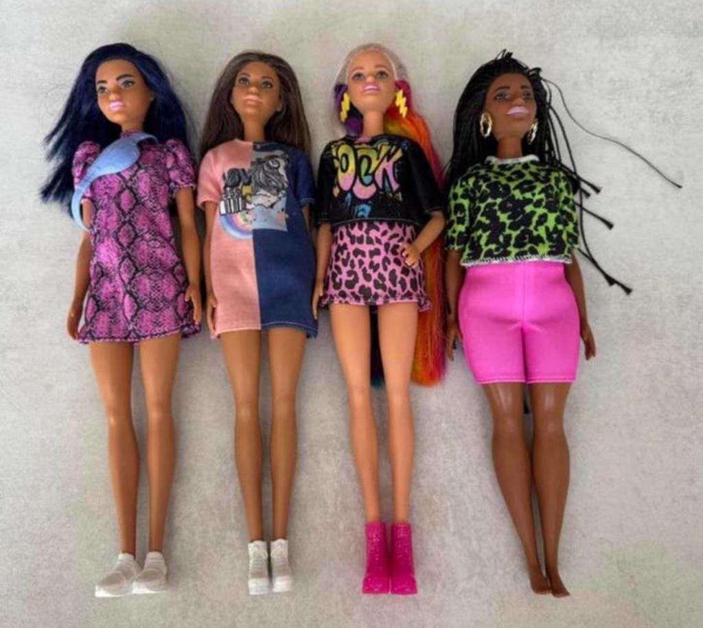 Barbie poppen kleding meubels accessoires, Ophalen of Verzenden, Gebruikt, Barbie