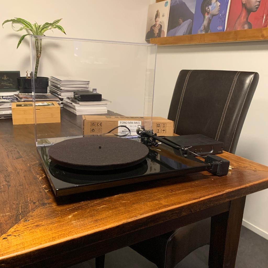 Rega P3 24 - Zwart + Nieuwe ND3 + Fono MM MK5 (occasion), Audio, Tv en Foto, Overige merken, Gebruikt, Ophalen of Verzenden, Onbekend