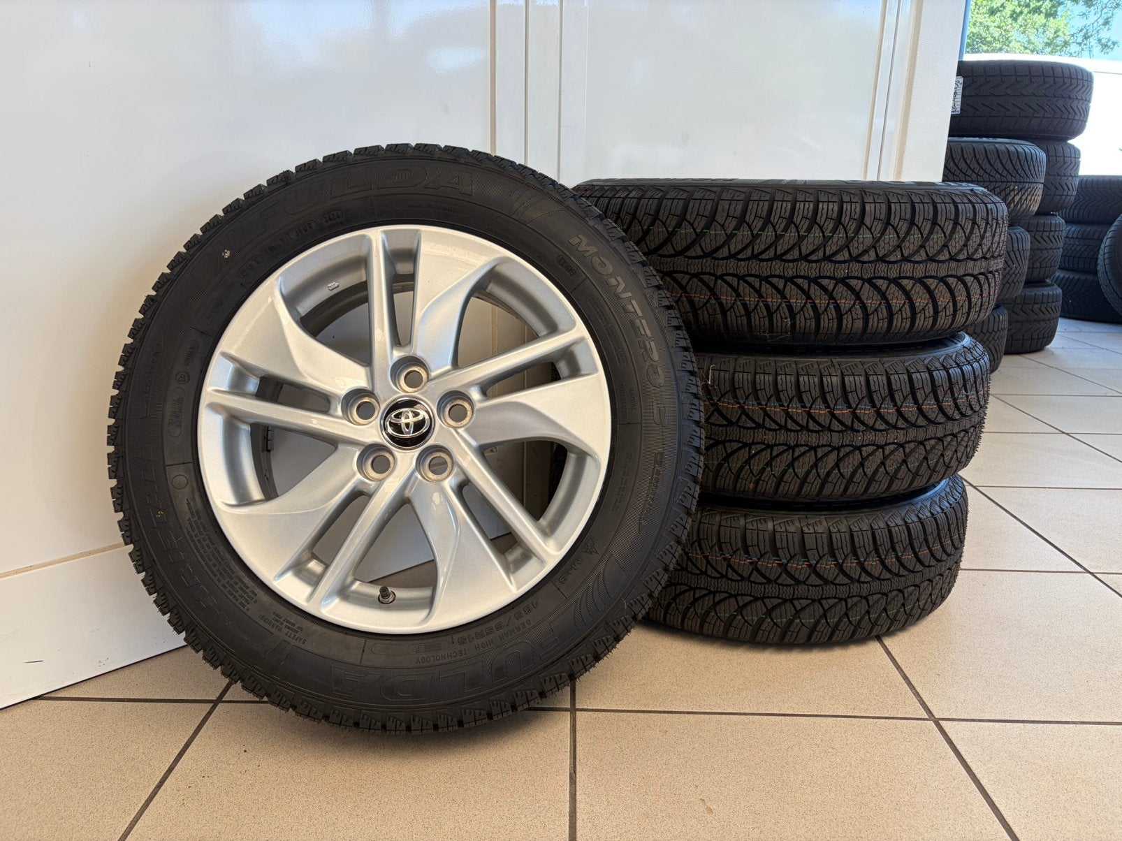 Toyota Yaris winterset Fulda 185/65 R15, Auto diversen, Wieldoppen, Nieuw, Ophalen