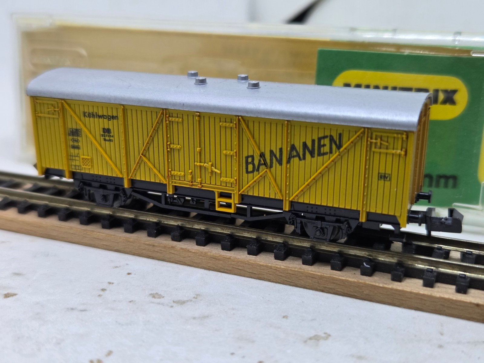 Minitrix 51 3166 00 Bananen koelwagon met OVP, Gelijkstroom of Wisselstroom, Trix, Ophalen of Verzenden, Analoog