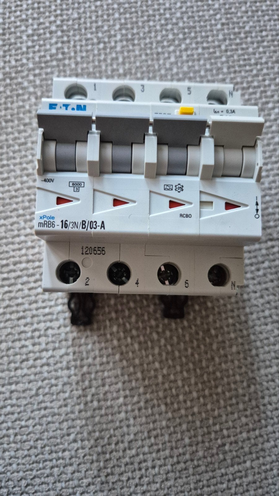 Eaton xPole mRB6-16/3N/B/03-A Aardlekautomaat 3P+N B16 300mA, Ophalen of Verzenden, Zo goed als nieuw, Eaton, Aardlekautomaat