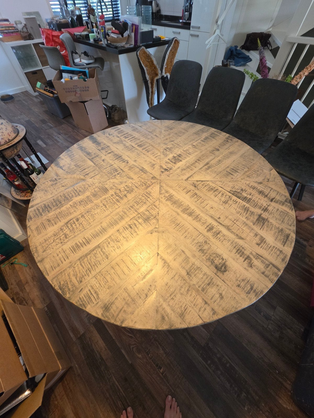 Leuke eettafel grijs gemeleerd met 4 stoelen, Ophalen, Gebruikt, Rond, Vier personen