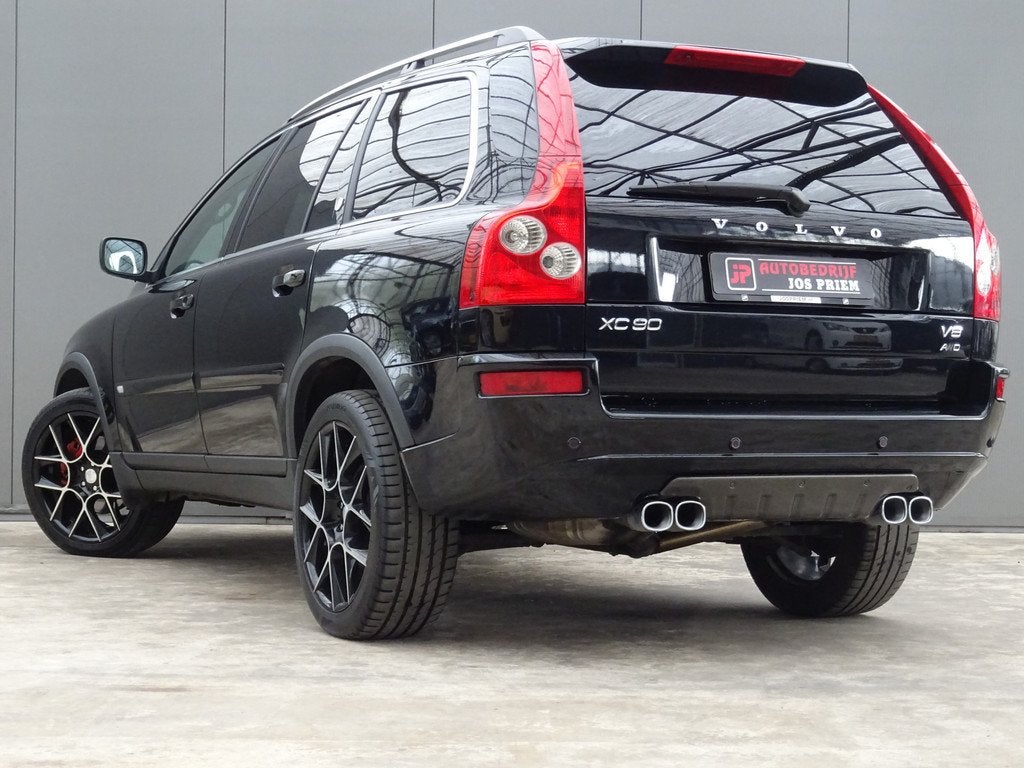 Volvo XC90 4.4 V8 Momentum * YOUNGTIMER ! (bj 2006), Gebruikt, 138 €/maand, 7 stoelen, Zwart