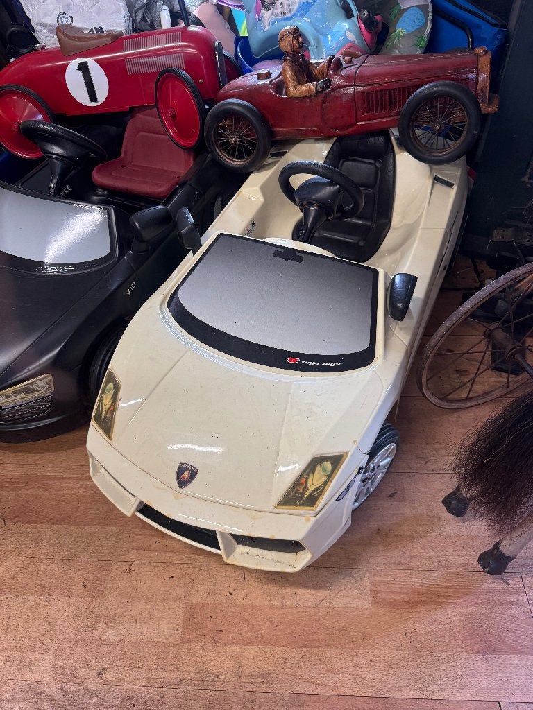 trapauto lambourgini zgan, Kinderen en Baby's, Speelgoed | Buiten | Voertuigen en Loopfietsen, Ophalen of Verzenden, Zo goed als nieuw