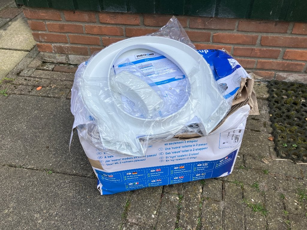 Thetford Fresh-Up Set C250/C260 serie Toiletbehandelingsset, Ophalen of Verzenden, Zo goed als nieuw