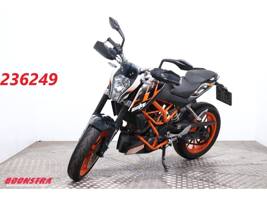 KTM 390 Duke ABS Arrow (bj 2015), Motoren, Motoren | Schademotoren, Overige merken, Dopplerlaan 4
9207HC  DRACHTEN, NL, Boonstra Schadevoertuigen