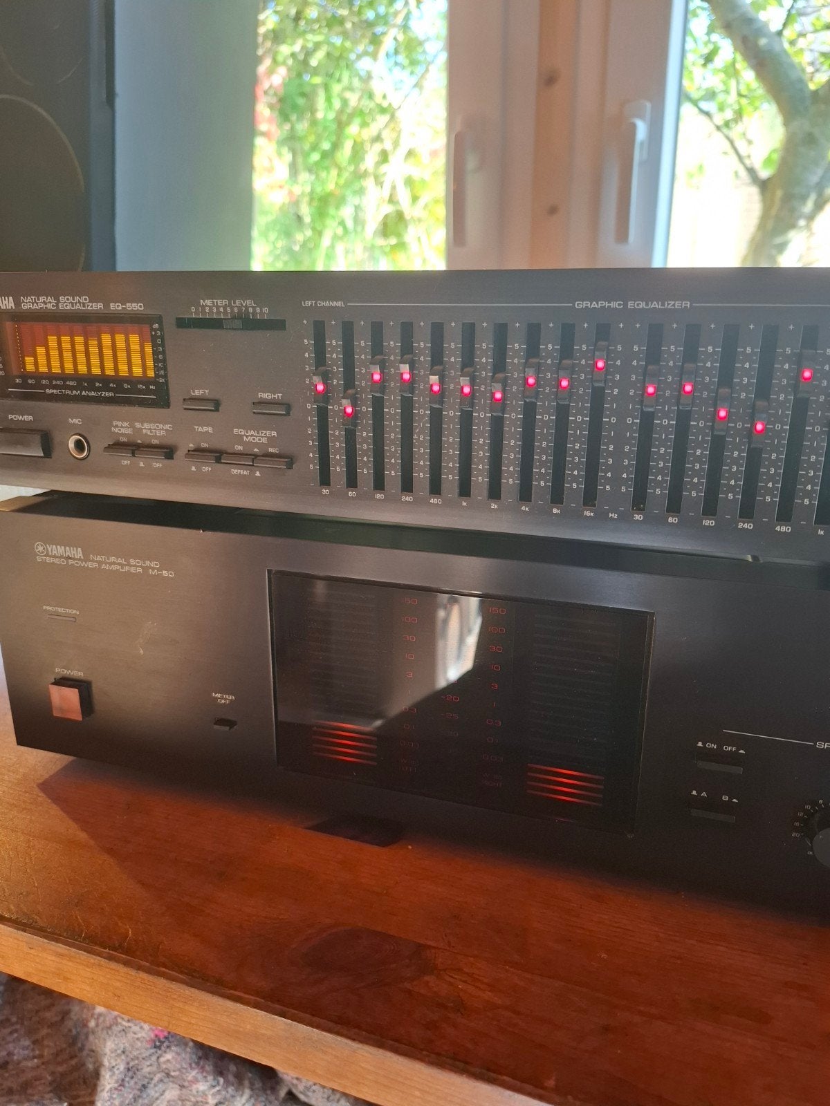Yamaha M-50 Eindversterker & EQ-550 Equalizer., Ophalen, Gebruikt, Yamaha, 120 watt of meer