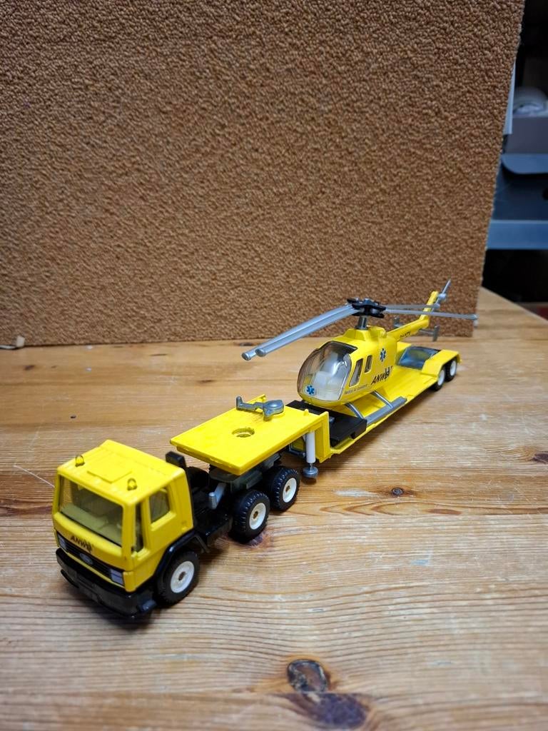 Siku Ford met dieplader en helikopter, Ophalen of Verzenden, Gebruikt, Bus of Vrachtwagen, SIKU