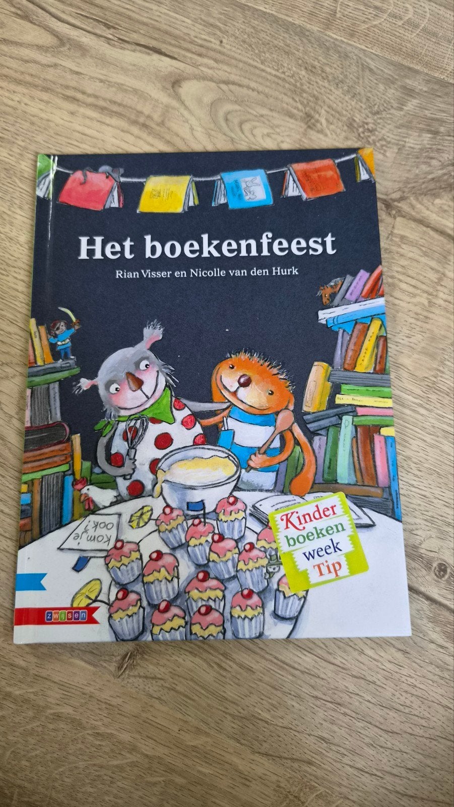 Het Boekenfeest - Rian Visser en Nicolle van den Hurk, Boeken, Ophalen of Verzenden, Zo goed als nieuw, Rian Visser en Nicolle van den Hurk