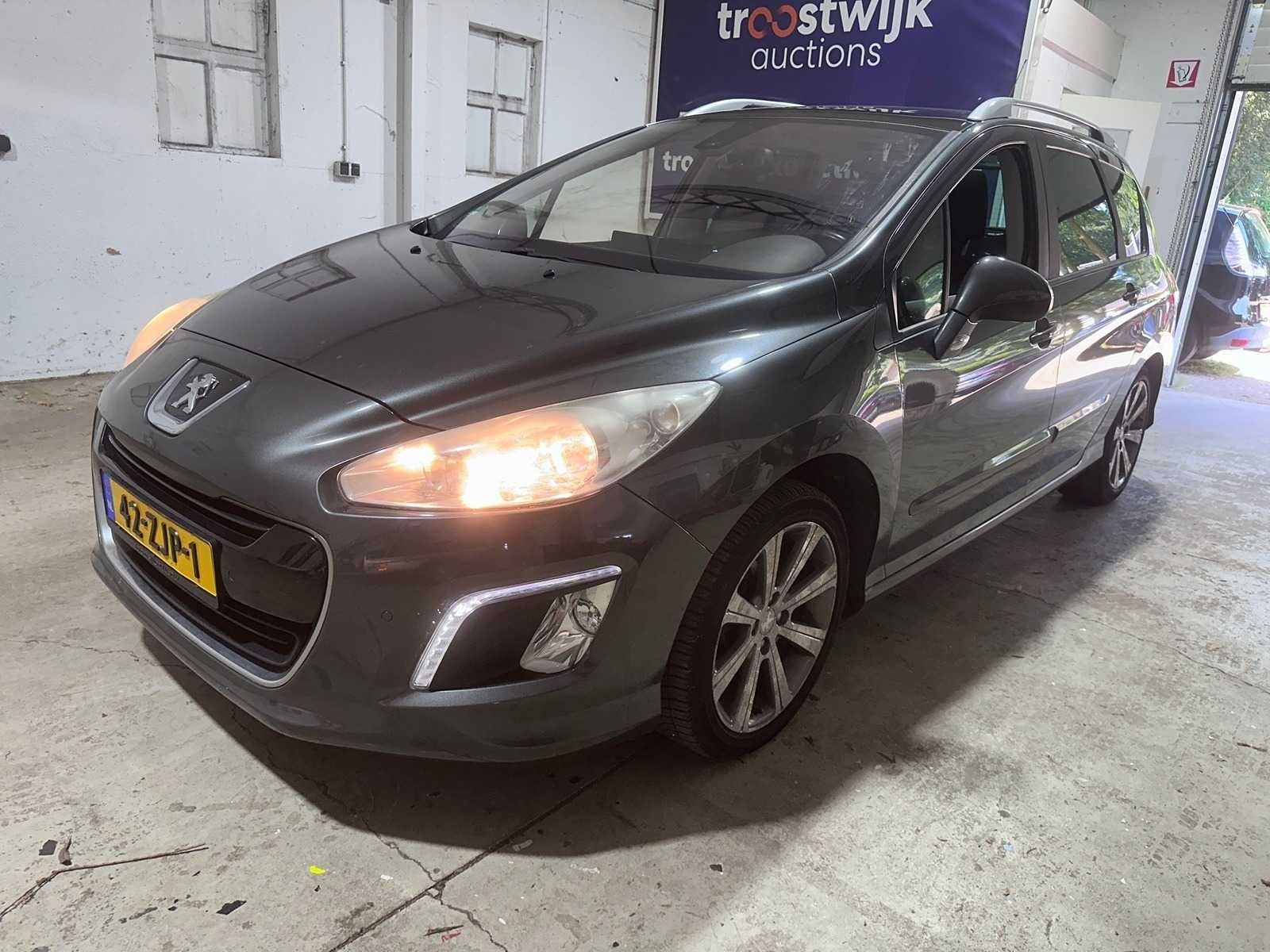 Peugeot - 308 SW - 1.6 THP Allure 7p - 42-ZJP-1- 2012, Voorwielaandrijving, Euro 5, Gebruikt, 4 cilinders
