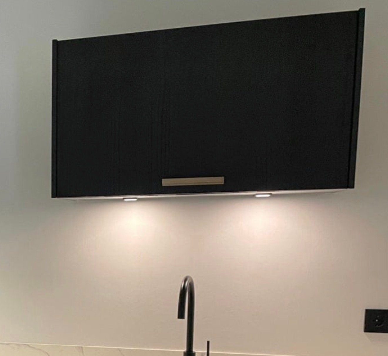 hangkast met verlichting, Huis en Inrichting, Ophalen, Zo goed als nieuw