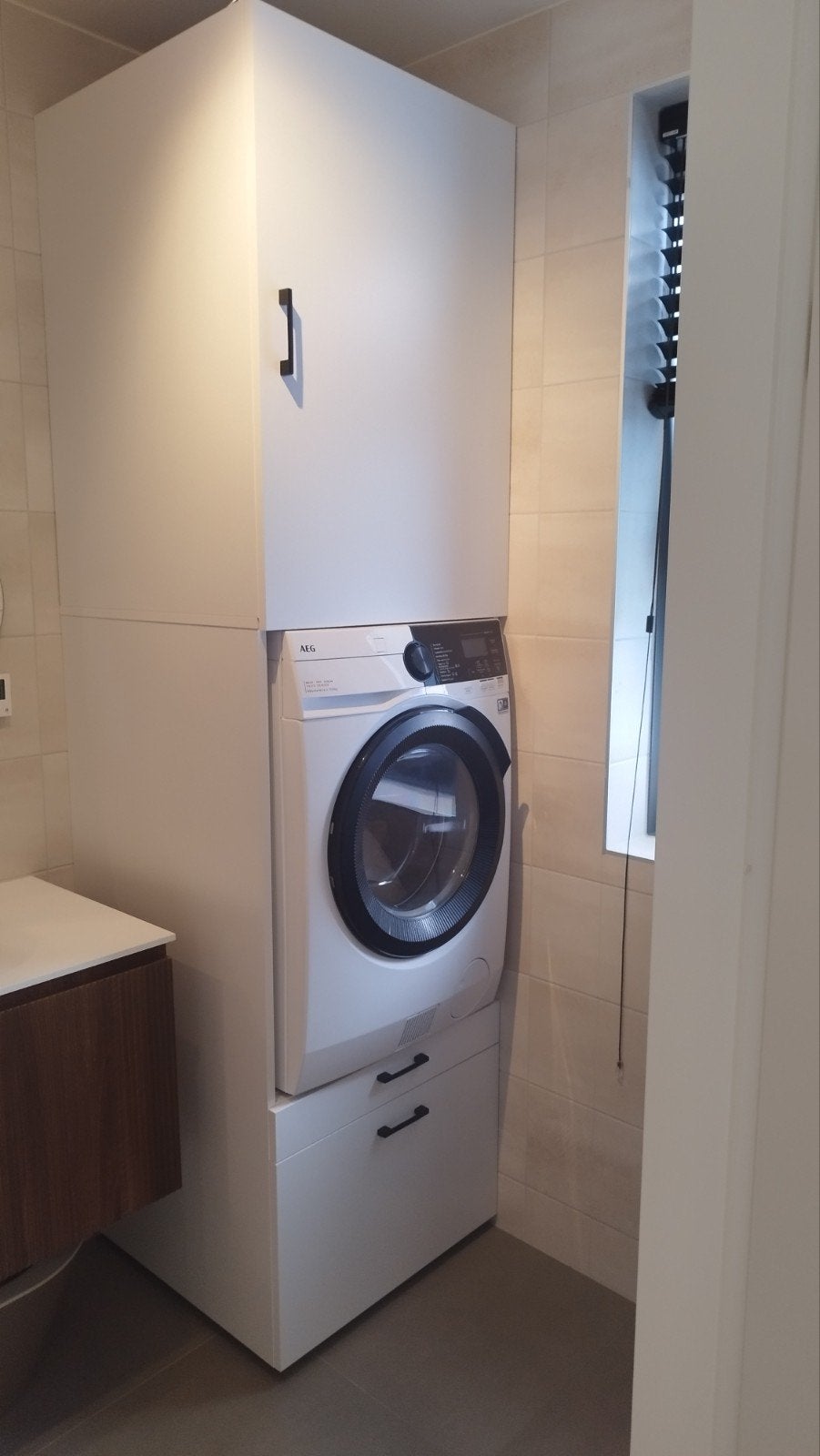 Wasmachinekast met opbergruimte - 67x67x241 cm, Huis en Inrichting, Ophalen, Gebruikt