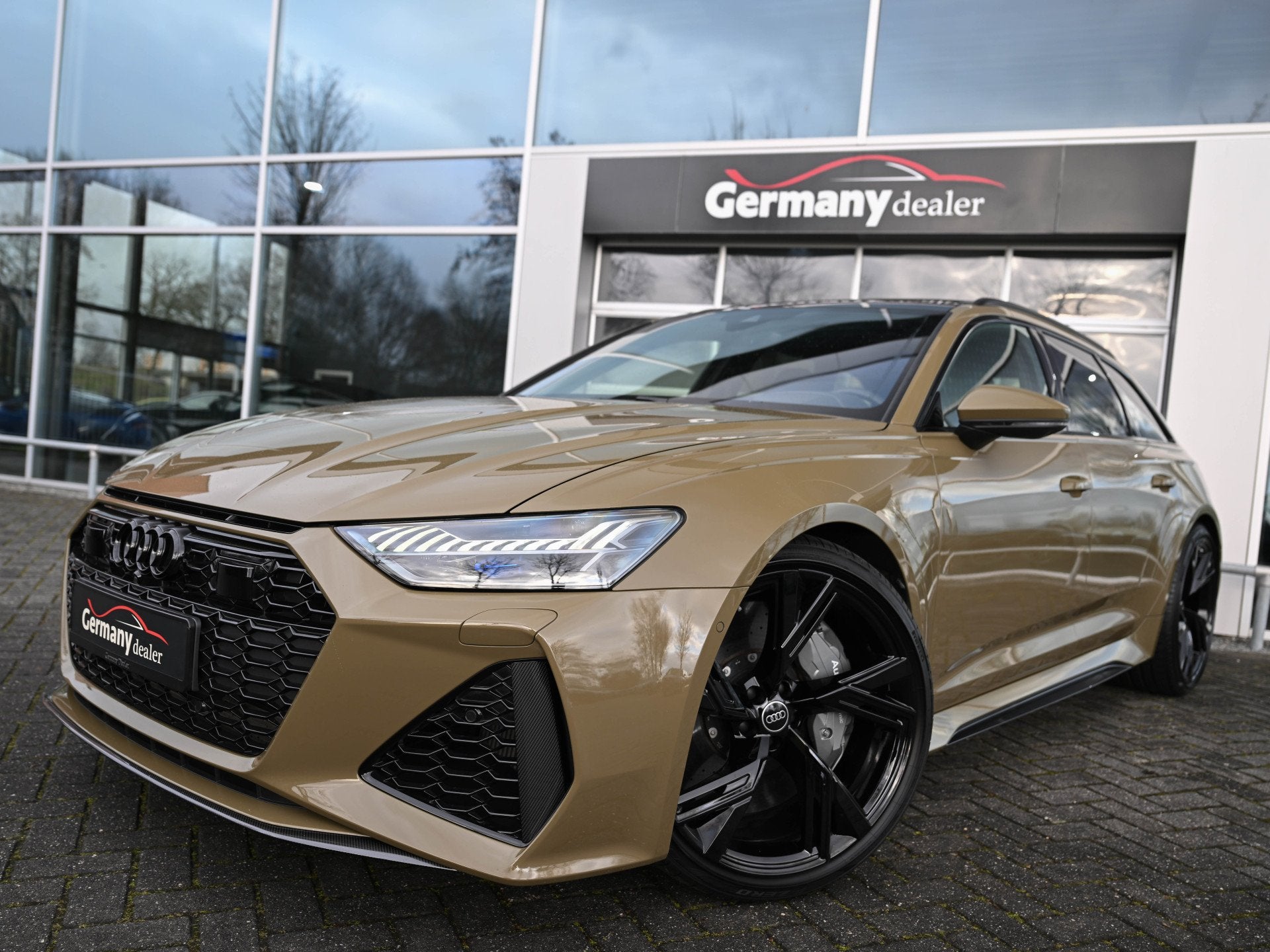 Audi RS6 Avant 4.0TFSI 600pk Quattro Pano 360 4W-Best HUD 36, Auto's, Dealer onderhouden, Gebruikt, Met garantie (alle), 600 pk