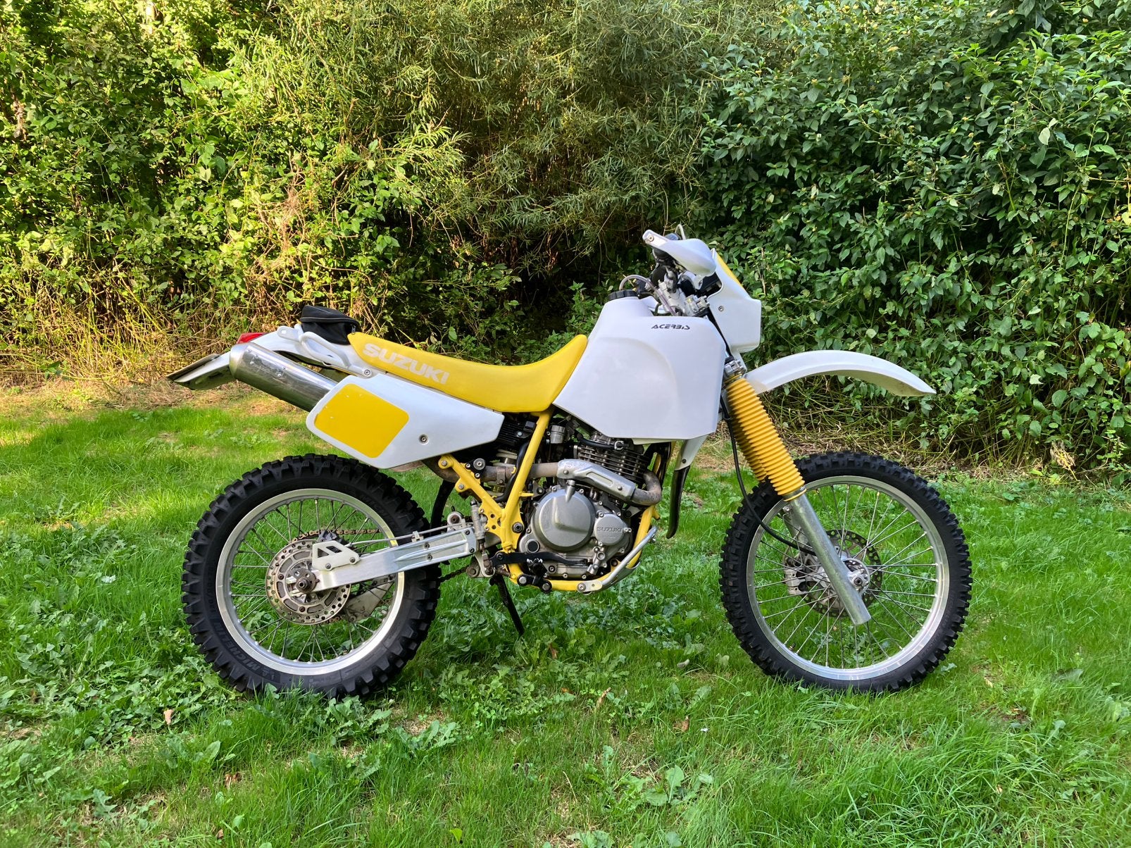 Foto 3 van Suzuki DR350se vintage enduro met elektrische start!