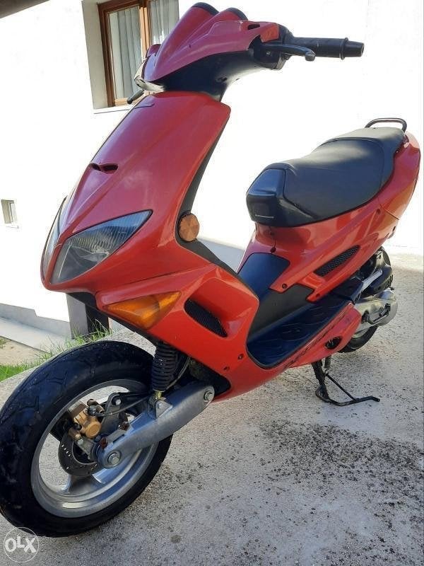 GEZOCHT (sym mio ) (vivacity ) (speedfight 1 of 2 ) max 100€, Fietsen en Brommers, Scooters | Peugeot, Ophalen, Zo goed als nieuw