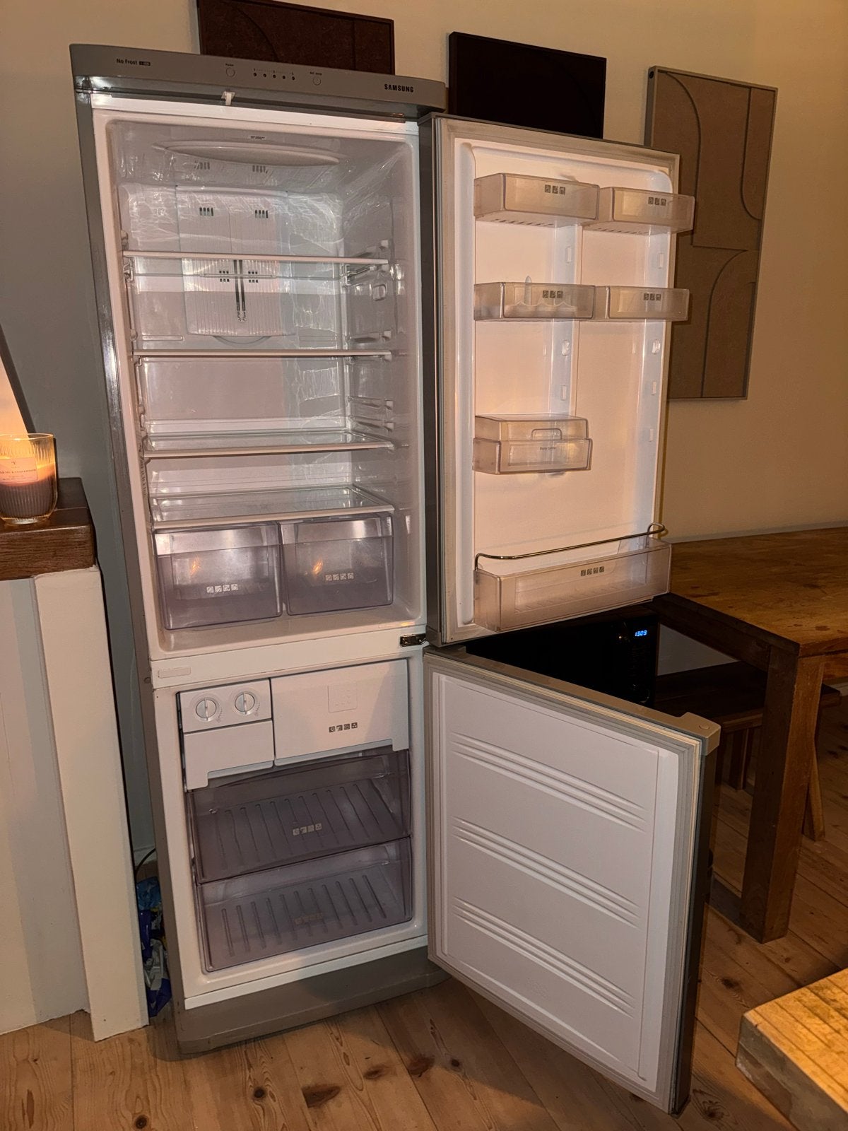 Samsung Koel-vriescombinatie RL36SBMS, Ophalen, 200 liter of meer, 60 cm of meer, Met aparte vriezer