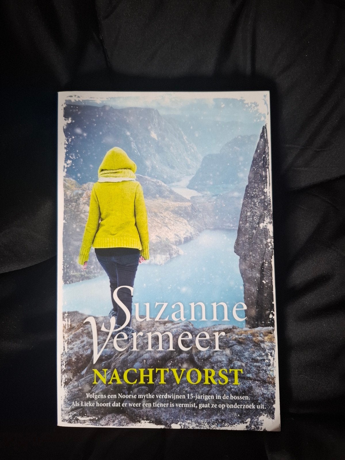 Suzanne Vermeer - Nachtvorst & Midwinter, Boeken, Thrillers, Ophalen of Verzenden, Gelezen, Suzanne Vermeer, Nederland