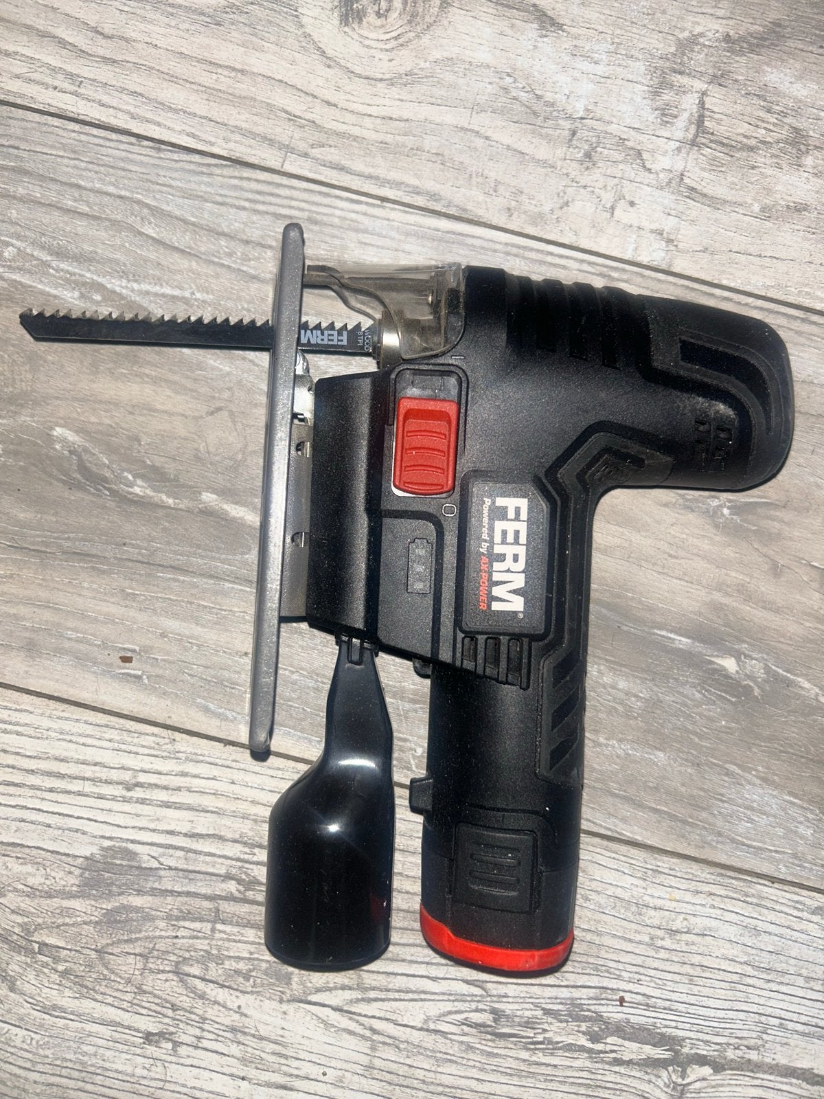 FERM Decoupeerzaag 12V 1.5Ah - Compact en Krachtig, Minder dan 30 mm, Gebruikt, Decoupeerzaag, Ophalen of Verzenden