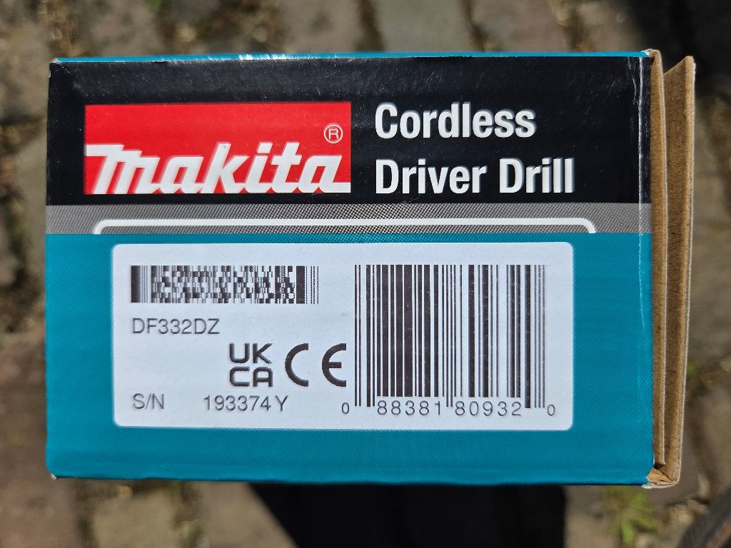 Makita DF332D met 2 accu,s en lader, Ophalen of Verzenden, Nieuw