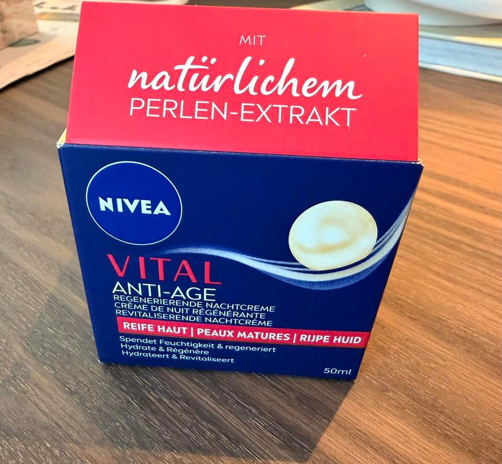 TWV€25 NIVEA Vital Anti-Age Nachtcrème Perlenextract Nieuw, Ophalen of Verzenden, Nieuw, Gehele gezicht, Verzorging