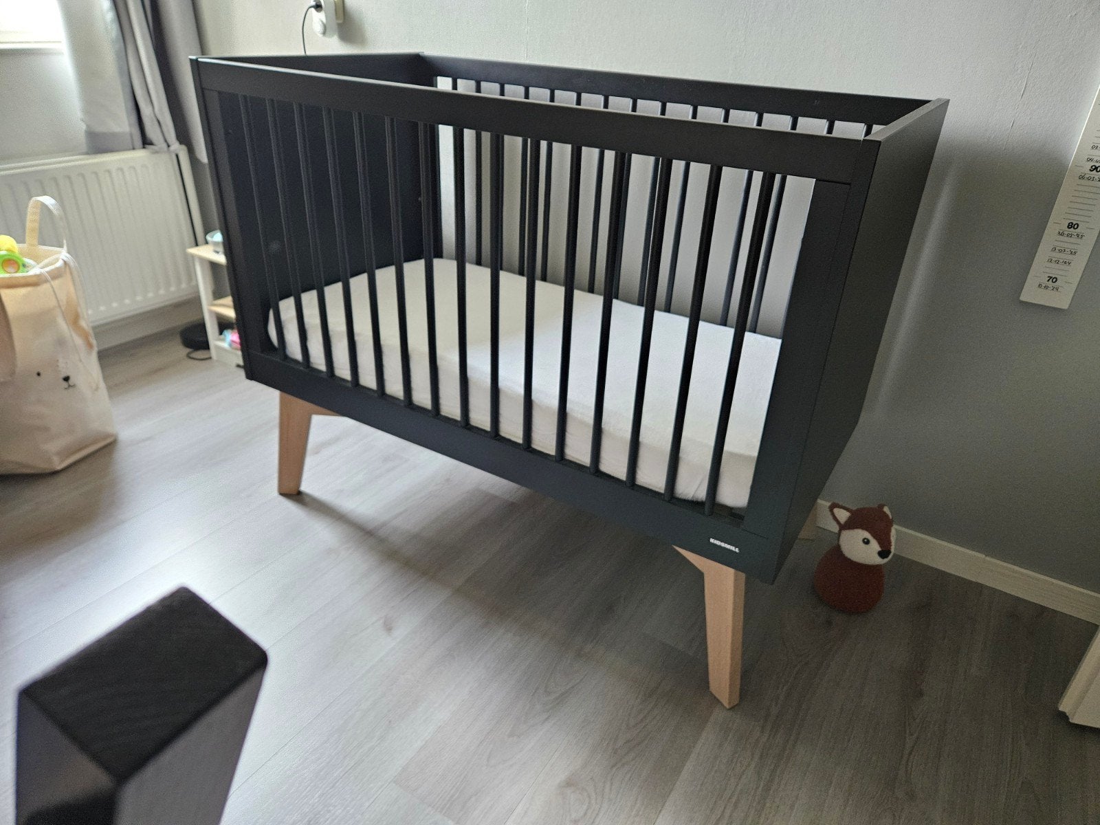 Kidsmill Sixties Babybed Zwart Mat 60 x 120 cm
Met het, Ophalen, Gebruikt, Ledikant