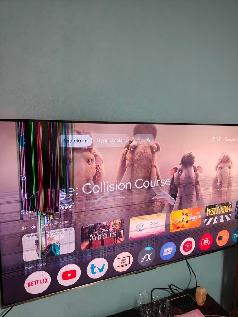 Smart TV met kapot scherm - voor onderdelen of reparatie, Ophalen