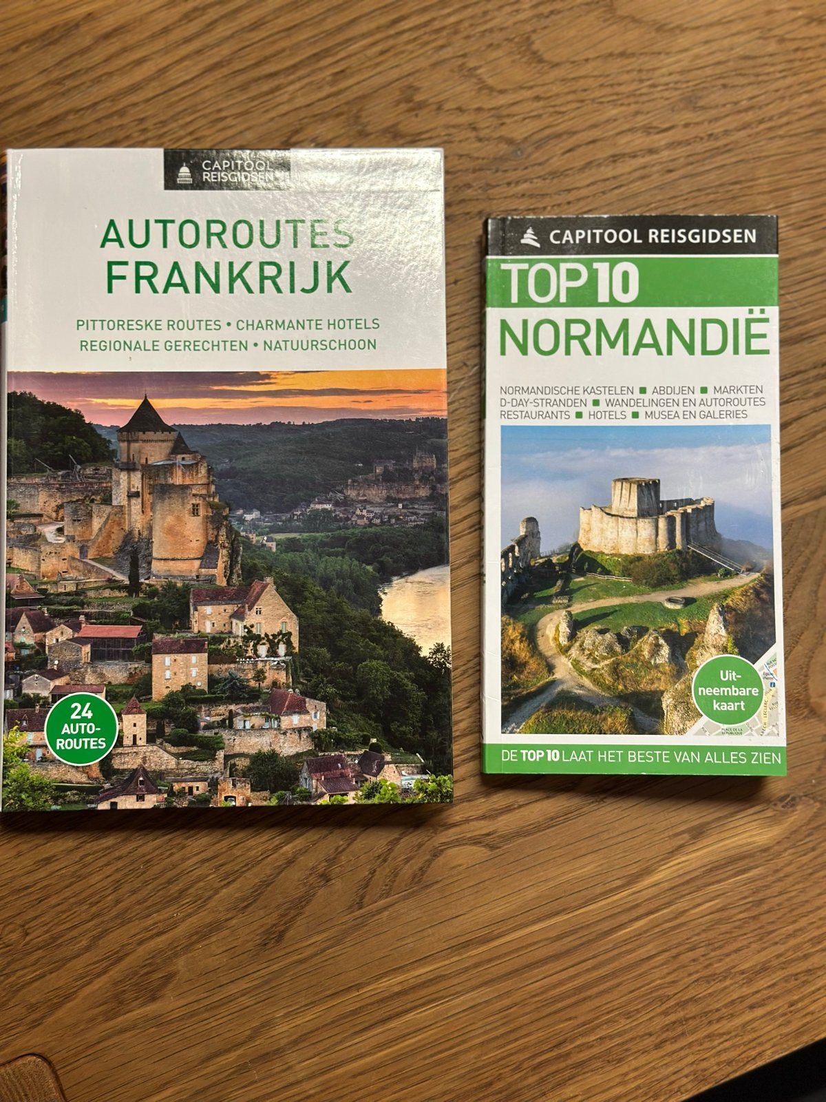 Capitool Autoroutes Frankrijk & Top 10 Normandië Reisgidsen, Capitool, Europa, Nieuw, Ophalen of Verzenden