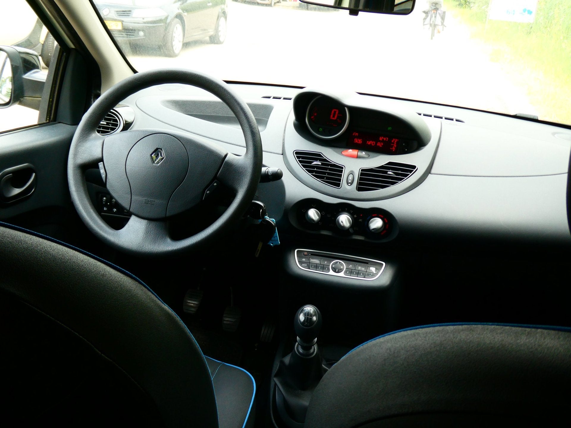 Renault Twingo 1.2 16V Collection 2e eig. Airco Cruise Histo, Voorwielaandrijving, Gebruikt, 4 cilinders, 4 stoelen