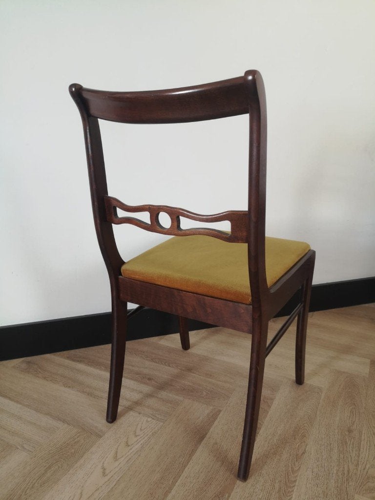 Foto 5 van Vintage eetkamerstoelen