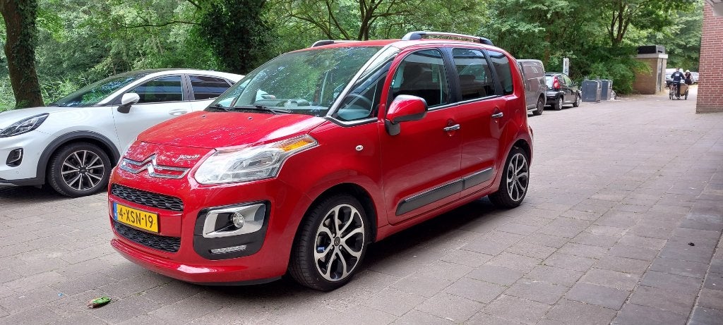 Citroën C3 Picasso 1.6 VTI AUT 2014 Rood, Auto's, Stof, Euro 6, 4 cilinders, Origineel Nederlands