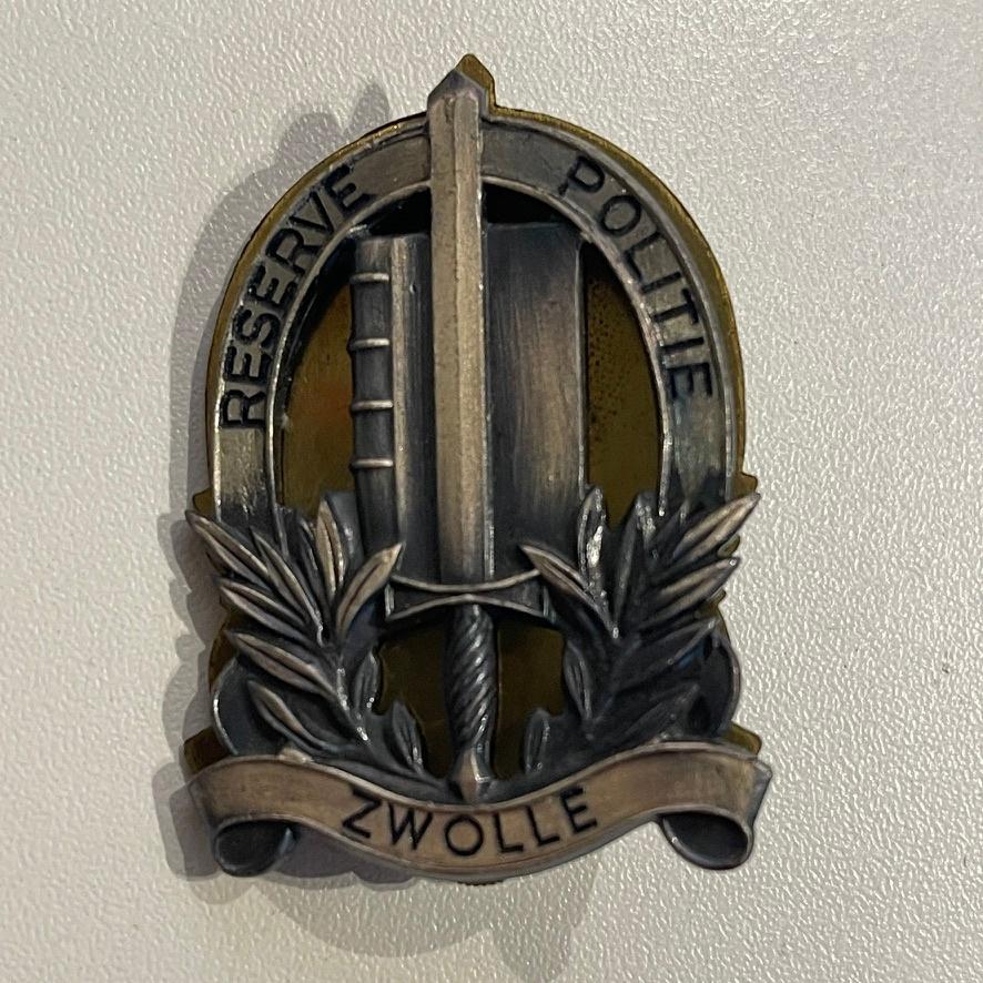 RESERVE POLITIE ZWOLLE Gemeentepolitie korpsbrevet >zeldzaam, Verzamelen, Ophalen of Verzenden, Overige soorten, Nederland, Embleem of Badge