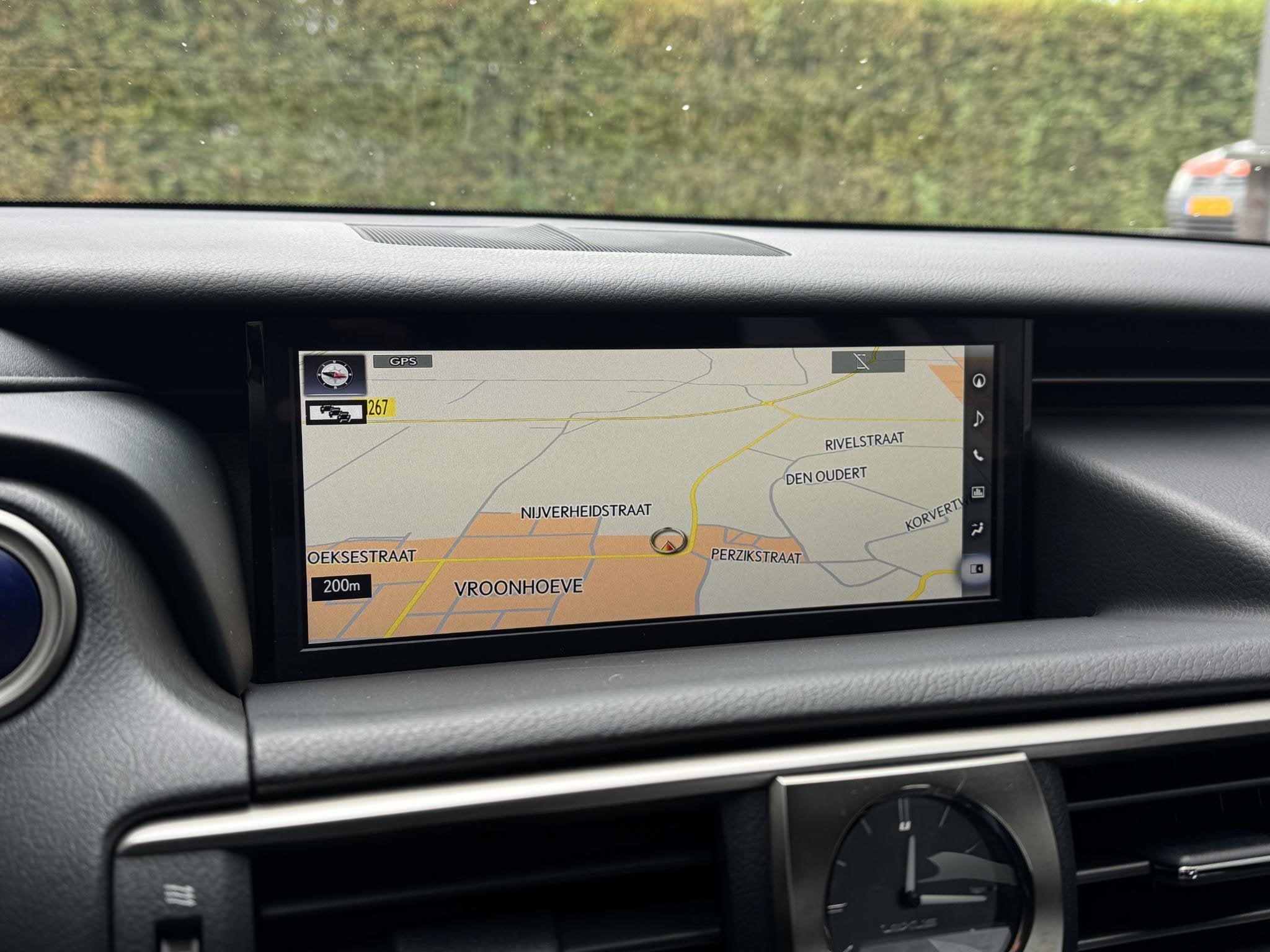 Lexus IS 300h Business *Nieuwe beurt beurt+HHC Lexus Eindhov, Automaat, Gebruikt, Zwart, Origineel Nederlands