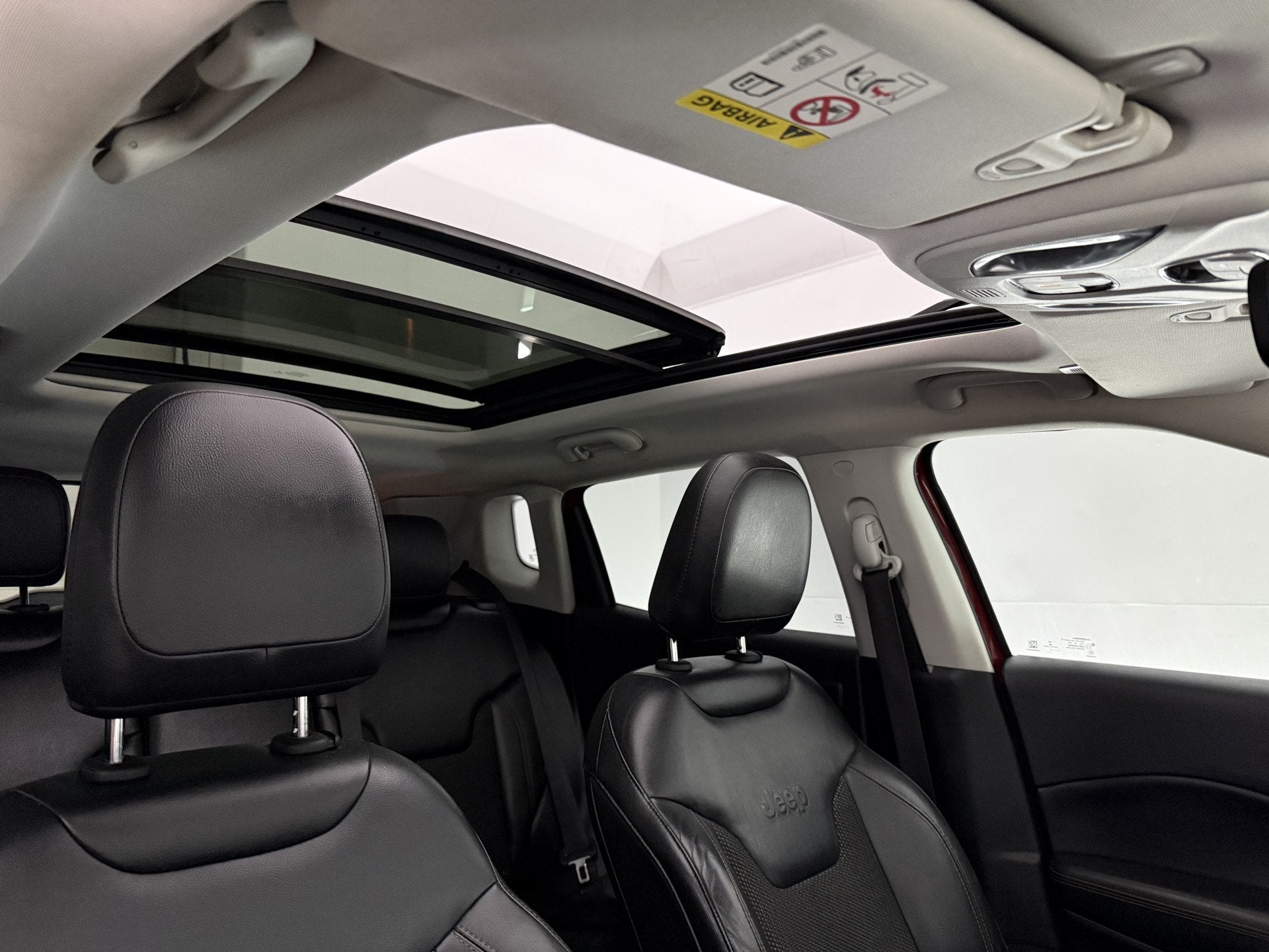 Foto 4 van Jeep Compass 1.4 MultiAir Limited 4x4 170PK | Pano | Beats A