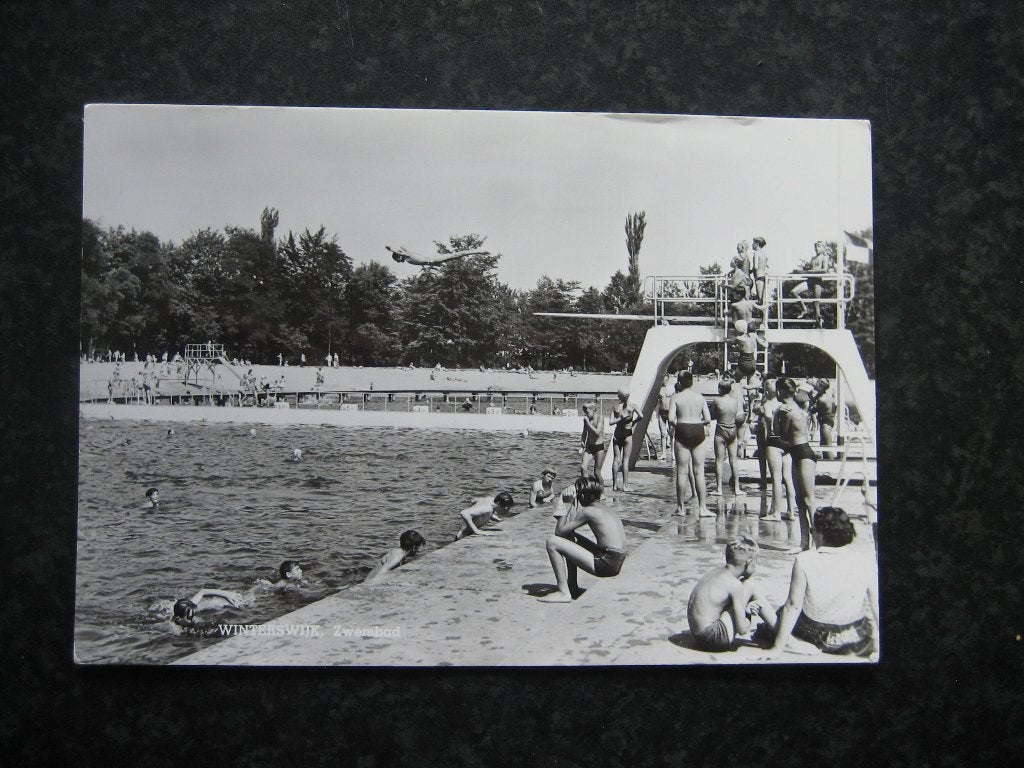 WINTERSWIJK  zwembad 1978 Grootformaat, Ophalen of Verzenden, 1960 tot 1980, Gelderland