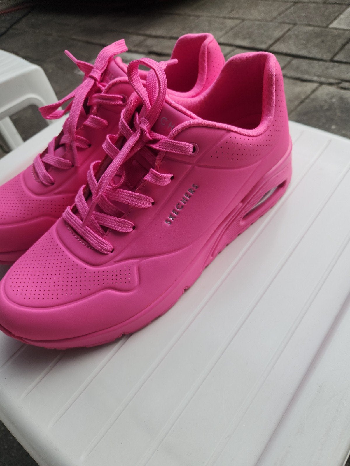 Nieuwe fuchsia Skechers 42/43, Kleding | Dames, Ophalen, Skechers, Nieuw, Sneakers of Gympen