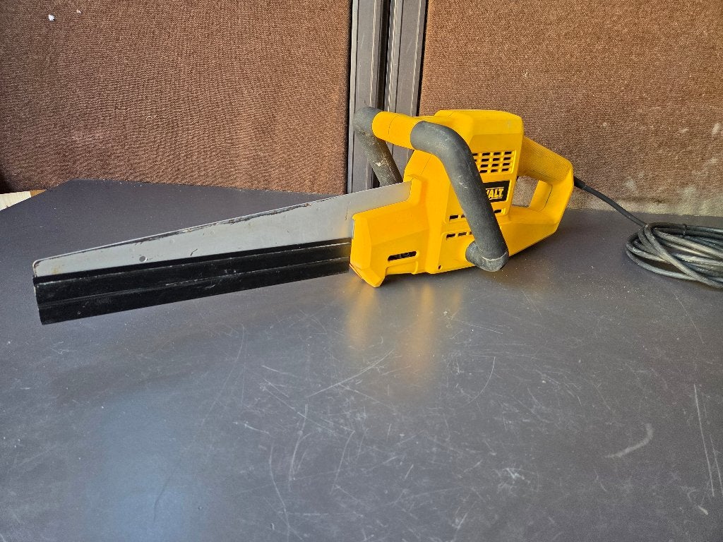Alligatorzaag DeWalt DW391, Doe-het-zelf en Verbouw, Gereedschap | Zaagmachines, Gebruikt, DeWalt, 70 mm of meer, 600 tot 1200 watt