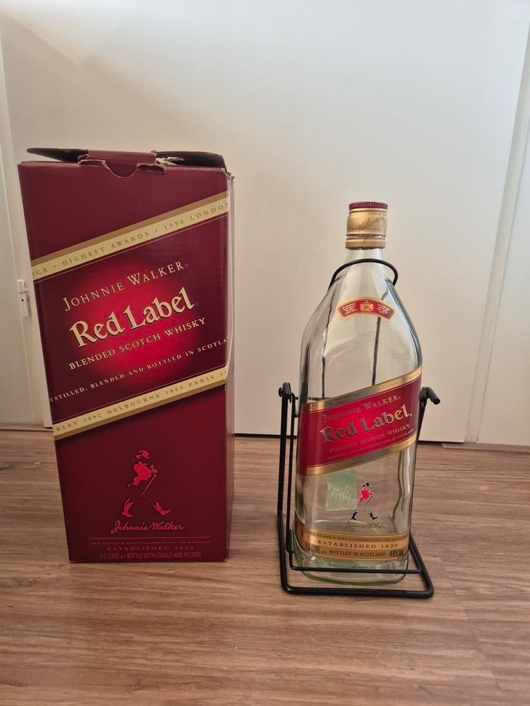 Grote Johnnie Walker 4,5 Liter Fles in Originele Schommel, Ophalen of Verzenden, Gebruikt, Verpakking