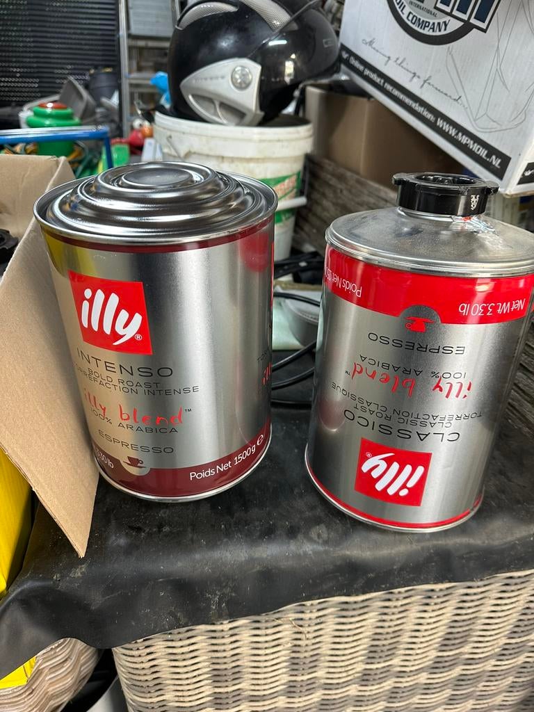 Illy lege blikken 5€ st 4 stuks 20€, Verzamelen, Blikken, Ophalen of Verzenden, Zo goed als nieuw, Overige
