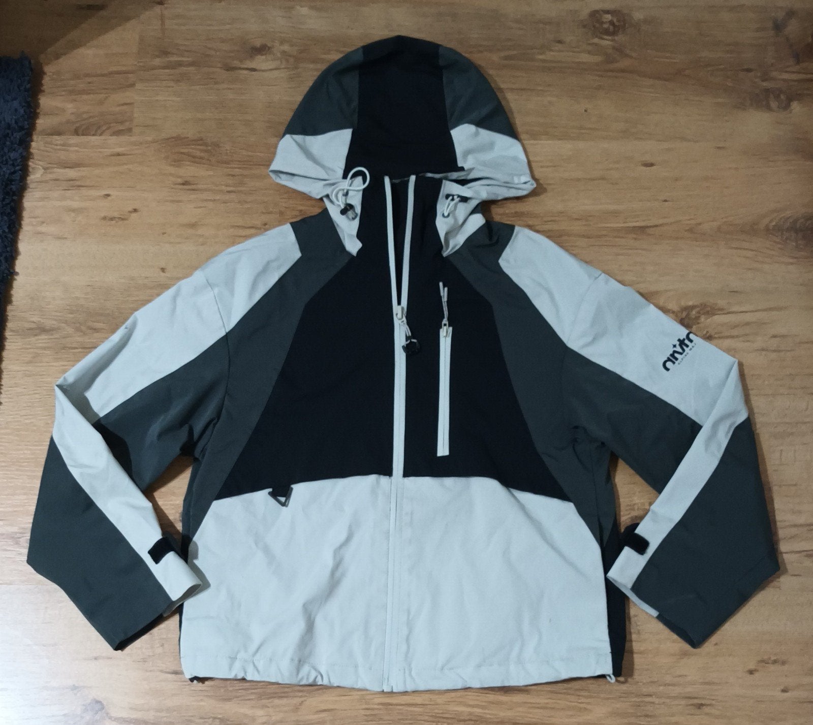 Bershka Alpine Maj outdoor jas - Maat XS, Ophalen, Overige typen, Zo goed als nieuw, Bershka