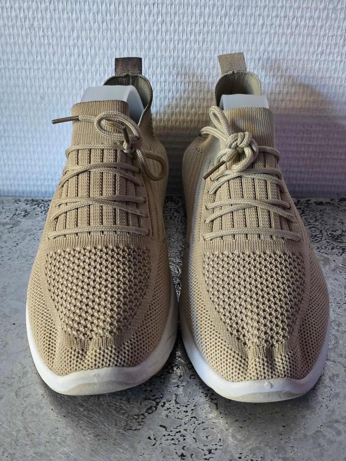 Beige sneakers - Maat 40, Beige, Ophalen of Verzenden, Gedragen, Sneakers of Gympen